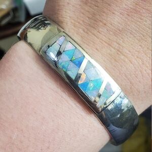 Opal inlay sterling silver bracelet! Name brand Desert Rose Trading Company. Gre